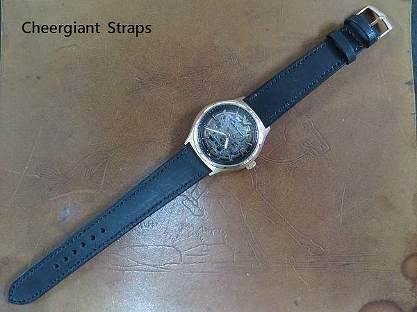 Emporio Armani Extra long black leather strap, 22x18mm, 95x145mm,thick 3.8mm taper to 3.0mm.02.JPG