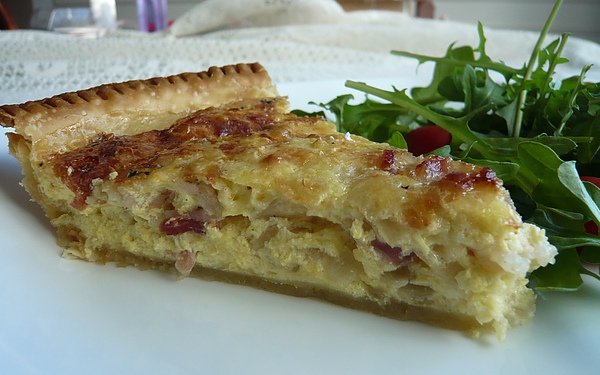 Bacon n Onion Quiche-5.JPG