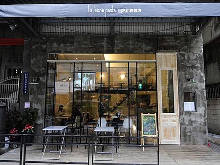 store_v01.jpg