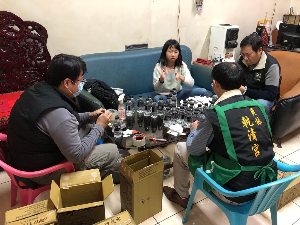 1-1.jpg - 與神同遊-進香