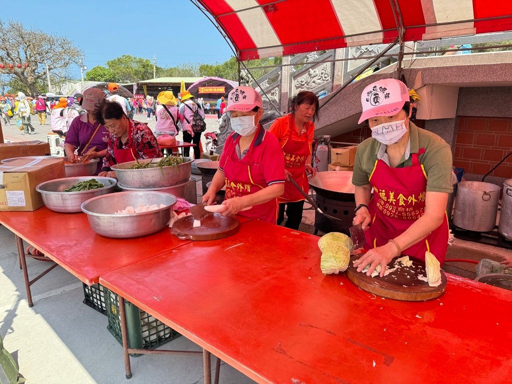 員林乾清宮參與甲辰年白沙屯拱天宮及山邊媽祖宮天上聖母往北港進