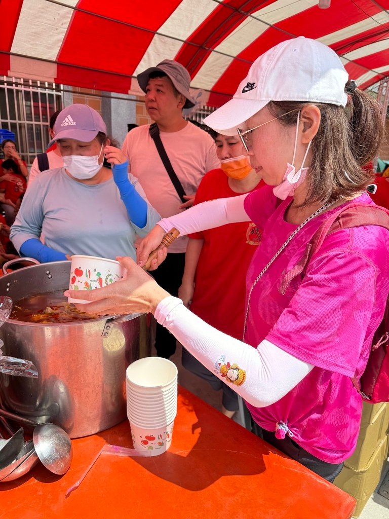 員林乾清宮參與甲辰年白沙屯拱天宮及山邊媽祖宮天上聖母往北港進