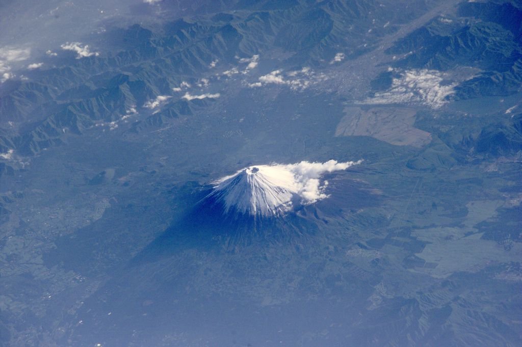 Mt_Fuji_ESC_large_ISS002_ISS002-E-6971_3060x2035