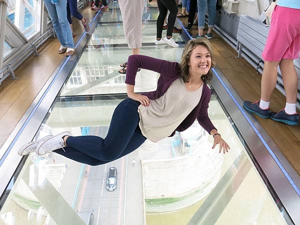 倫敦塔橋玻璃地板 Tower Bridge Glass Floor