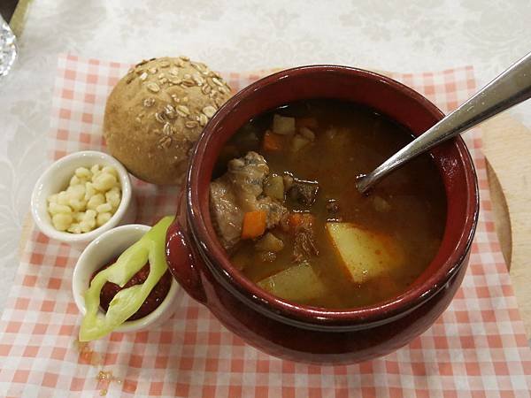 15-goulash soup-匈牙利牛肉湯-成寒