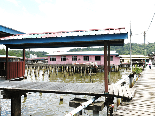 14-Water Village, Brunei-成寒.png