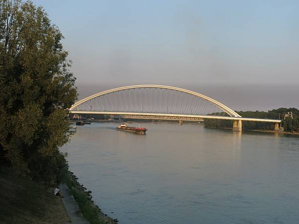 05-River Danube, Bratislava, Slovakia-斯洛伐克-成寒.JPG