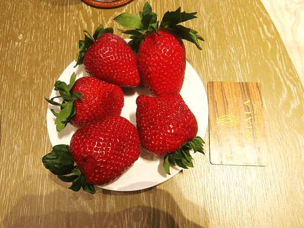 01--straberry-Malta-成寒.png