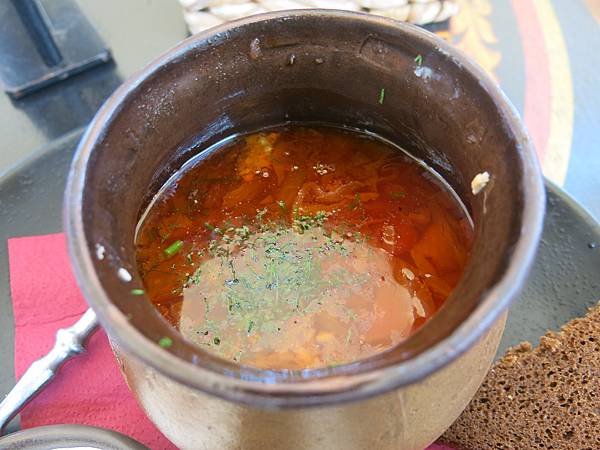 03-Soup with a slice of pig fat-Tallin, Estonia-愛沙尼亞-成寒.JPG