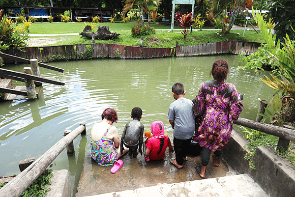 05-Mud Pool-Fiji-斐濟-成寒.png