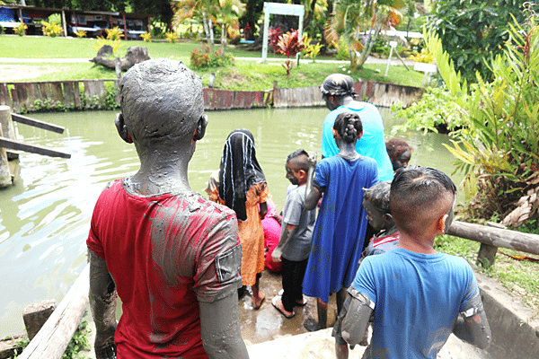 06-Mud Pool-Fiji-斐濟-成寒.png