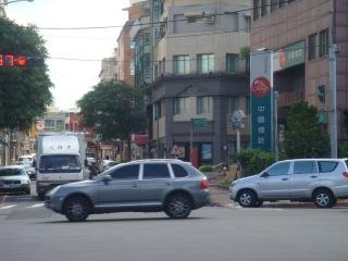 金山前段電梯投套金店面2.jpg