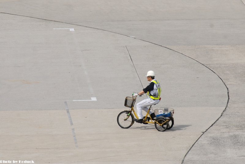 Itami Airport_24(2)_20110516.jpg