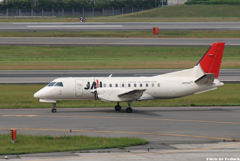 JAL Saab 340B(JA002C)@Itami_1(2)_20110516.jpg