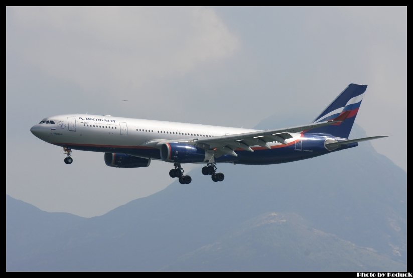 Aeroflot A330-243(VQ-BBF)@VHHH_1(2)_20110724.jpg