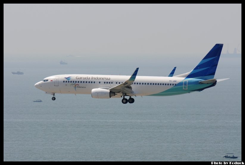 Garuda Indonesia B737-8U3(WL)(PK-GMP)@VHHH_1(2)_20110724.jpg