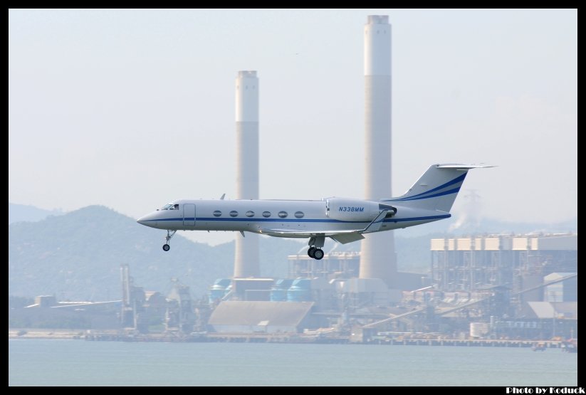 Gulfstream Aerospace G-IV Gulfstream IV(N338MM)@VHHH_1(2)_20110723.jpg