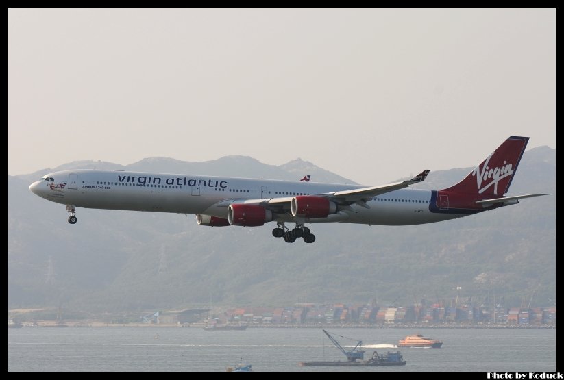 Virgin Atlantic Airways A340-642(G-VFIT)@VHHH_1(2)_20110724.jpg