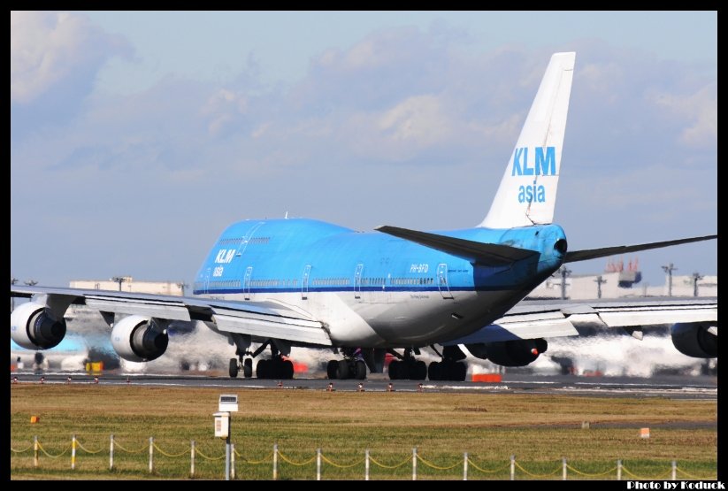 KLM B747-406M(PH-BFD)@RJAA_4(2)_20111125.jpg