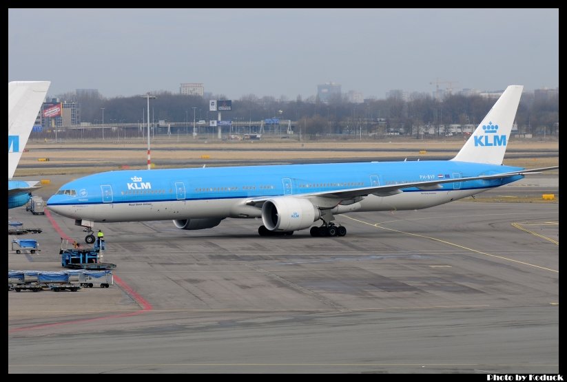 KLM B777-306ER(PH-BVF)@AMS_1(2)_20120223