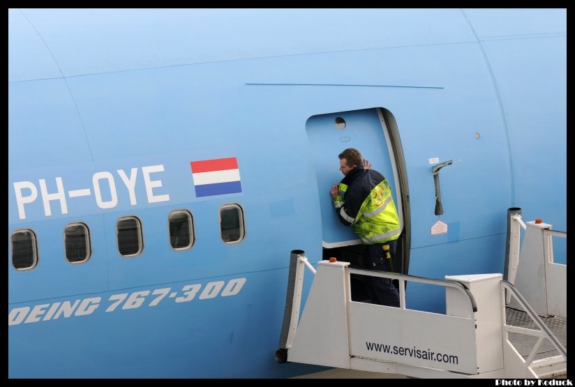 Amsterdam Airport_15(2)_20120223