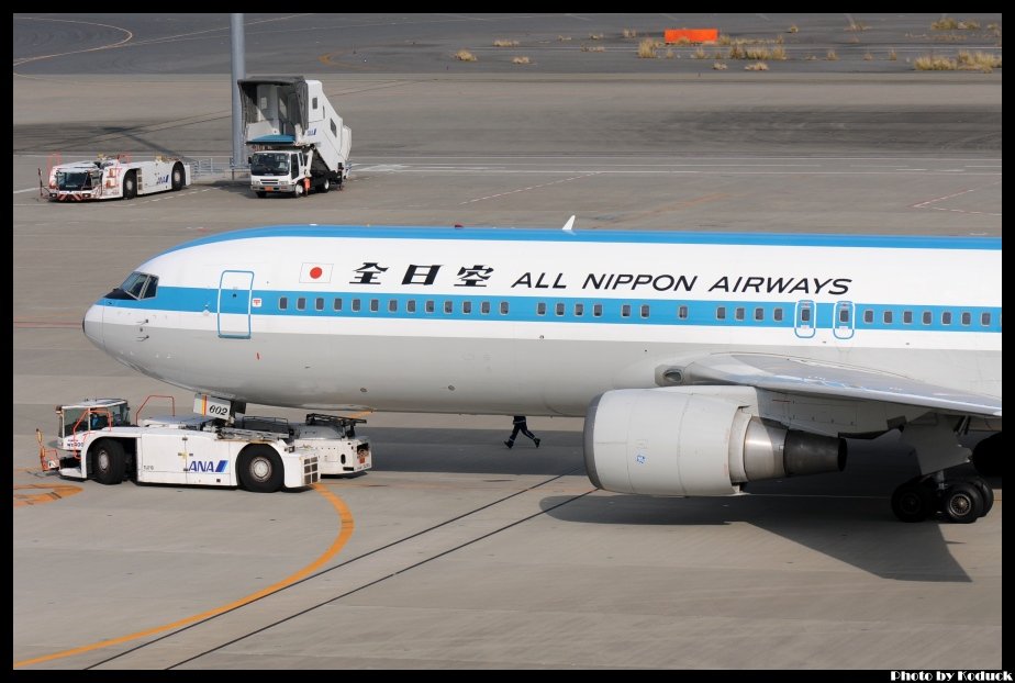 ANA B767-381(JA602A)@RJTT_2(2)_20111126