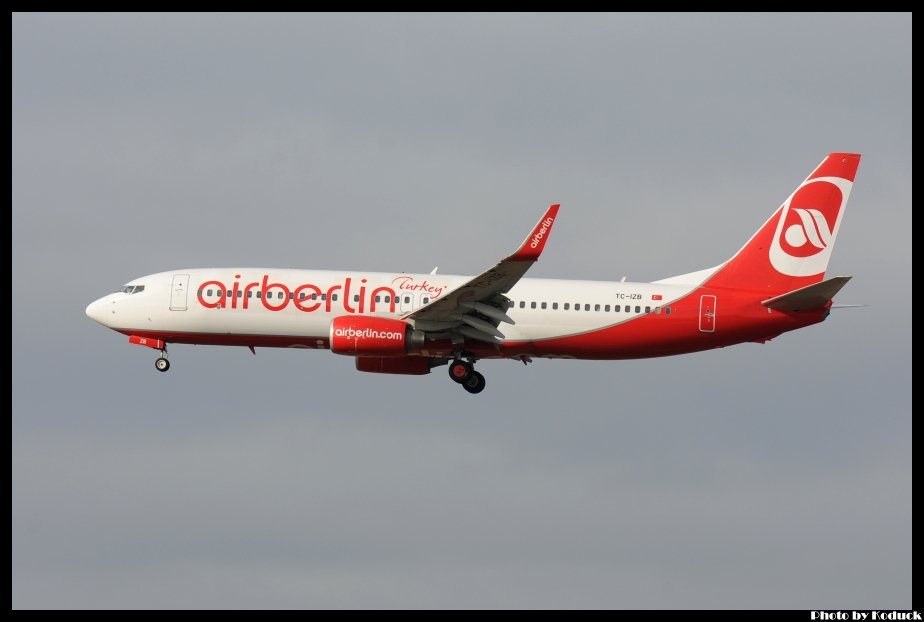 Air Berlin Turkey B737-86J(WL)(TC-IZB)@FRA_2(2)_20120221