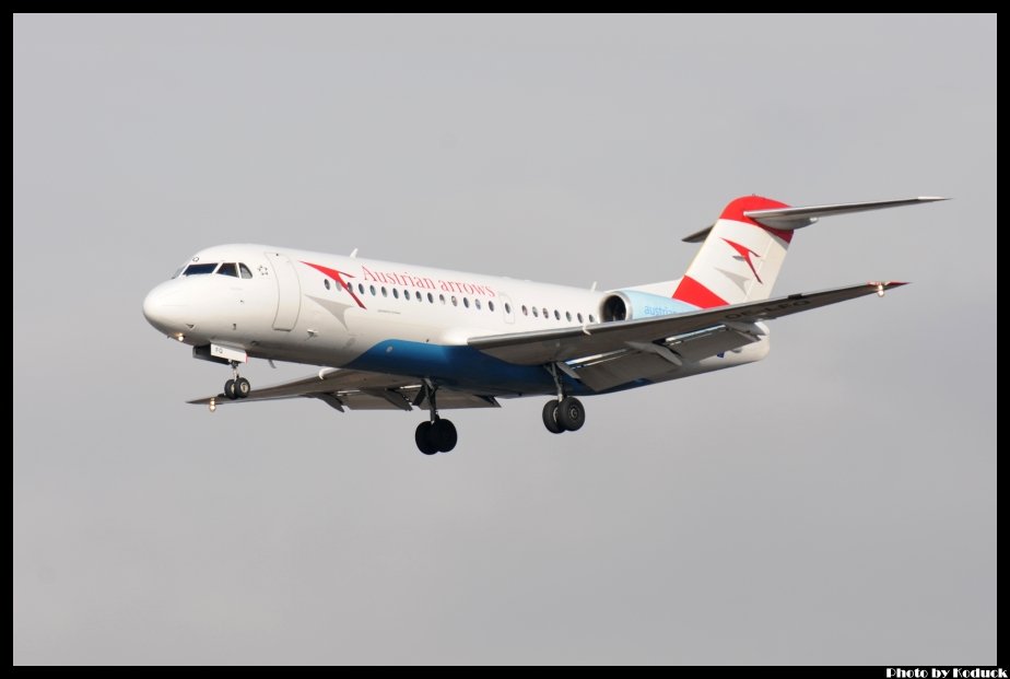 Austrian Arrows Fokker F70(OE-LFQ)@FRA_1(2)_20120221