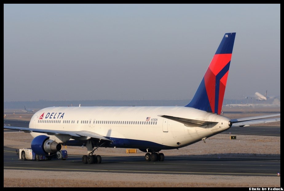 Delta Airlines B767-332ER(N178DN)@FRA_4(2)_20120221