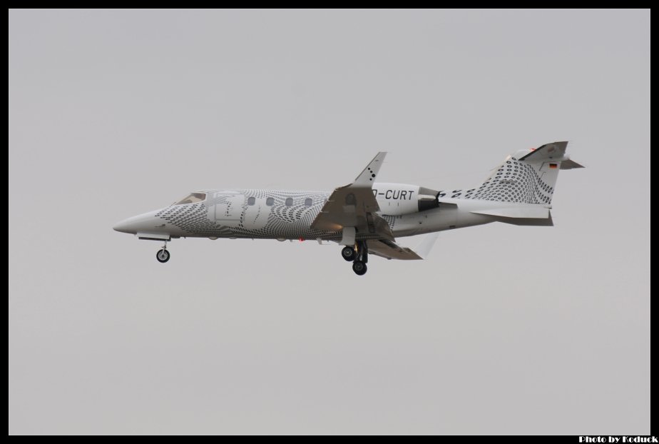 Private Air Traffic Learjet 31A(D-CURT)@FRA_1(2)_20120224