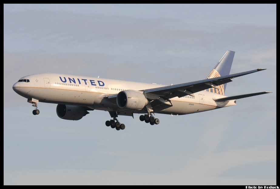 United Airlines B777-224ER(N78005)@FRA_1(2)_20120221