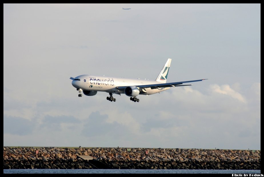 Cathay Pacific B777-367ER(B-KPL)@VHHH_1(2)_20120706