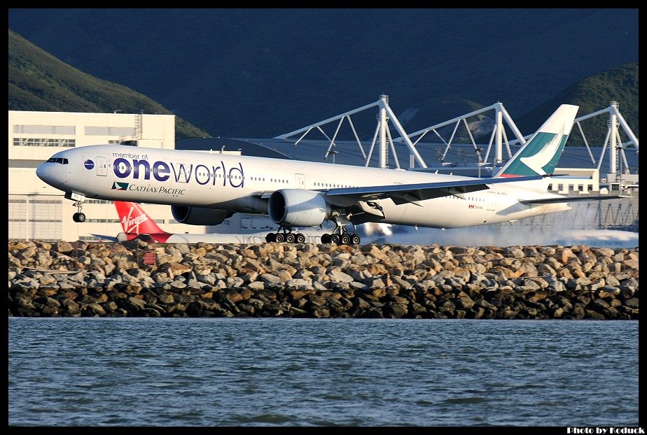 Cathay Pacific B777-367ER(B-KPL)@VHHH_3(2)_20120706