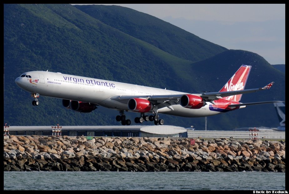 Virgin Atlantic Airways A340-642(G-VFOX)@VHHH_2(2)_20120706