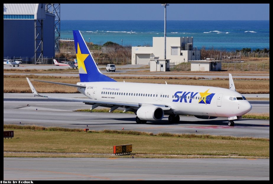 Skymark Airlines B737-82Y(WL)(JA73NE)@ROAH_1(2)_20121020