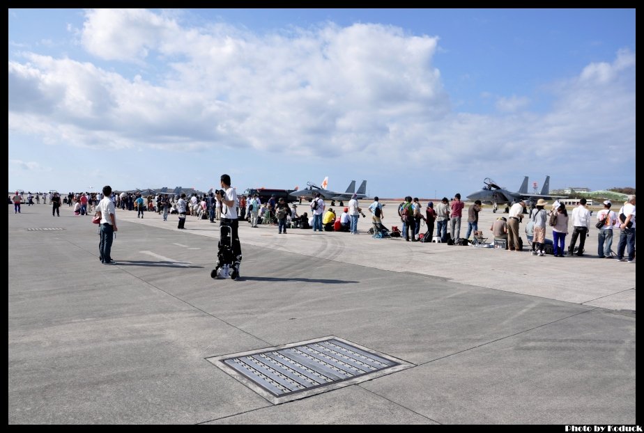 Naha Airbase Open_5(2)_20121021