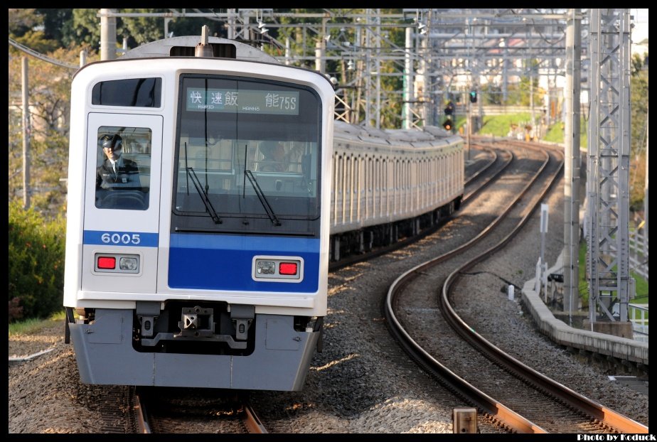 西武鐵道6000系電車@西所澤_3(2)_20121103