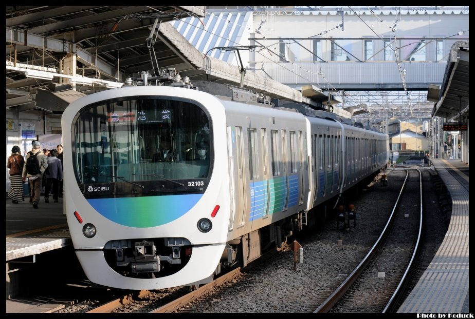 西武鐵道30000系電車@西所澤_4(2)_20121103