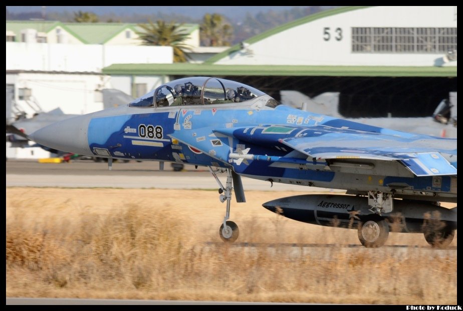 JASDF F-15DJ(TFT)(52-8088)@RJFN_1(2)_20130129.jpg