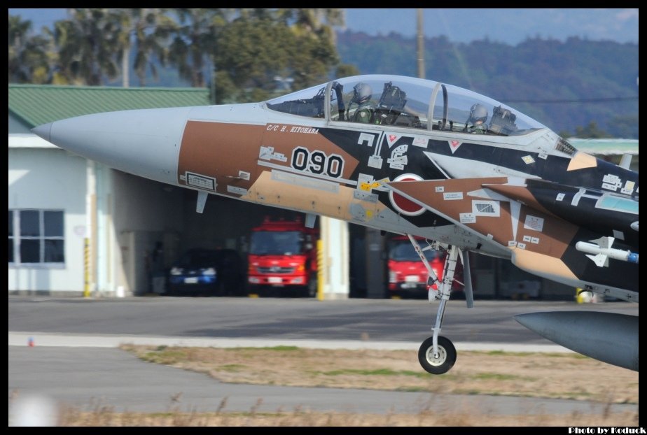 JASDF F-15DJ(TFT)(72-8090)@RJFN_4(2)_20130129.jpg