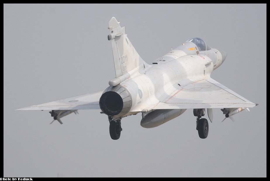 ROCAF Dassault Mirage 2000-5EI(2011)@RCPO_1(2)_20131109.jpg