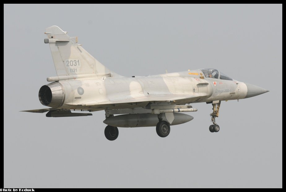 ROCAF Dassault Mirage 2000-5EI(2031)@RCPO_1(2)_20131109.jpg