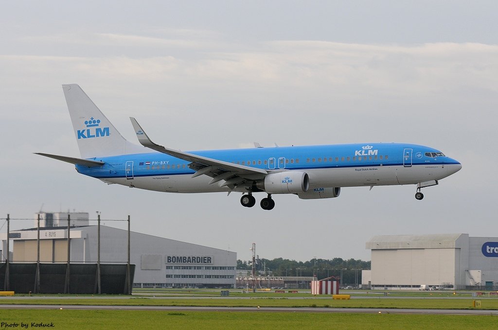 AMS RWY27_12_20140819.jpg