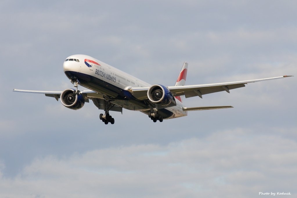 British Airways B777-336(ER)(G-STBK)@LHR_1_20140820.jpg