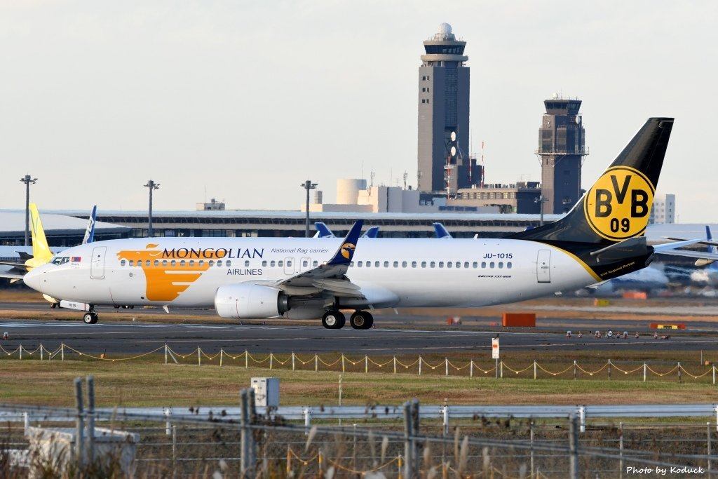 Mongolian Airlines B737-8SH(WL)(JU-1015)_1_20161128.jpg