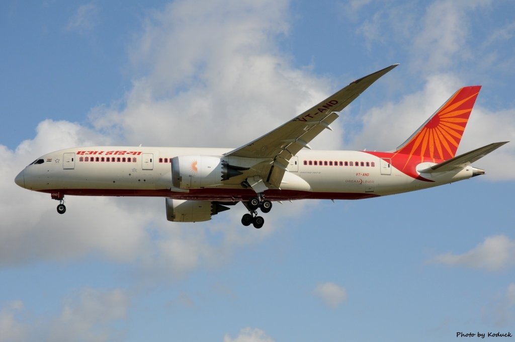 Air India B787-8 Dreamliner(VT-AND)@LHR_1(1)_20140820.jpg