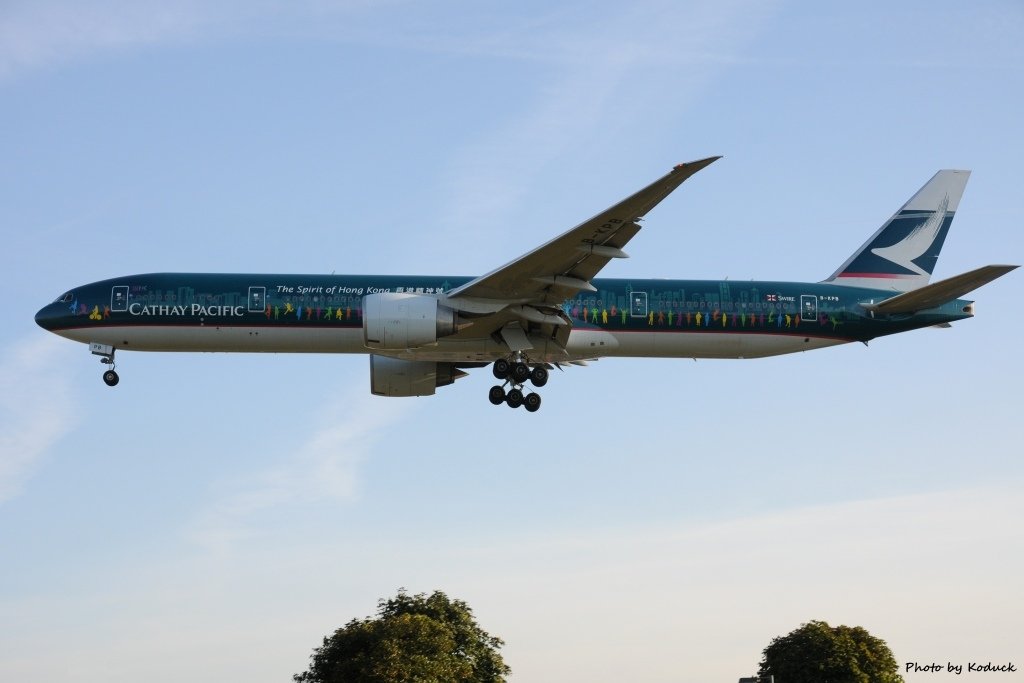 Cathay Pacific B777-367ER(B-KPB)@LHR_1(1)_20140820.jpg