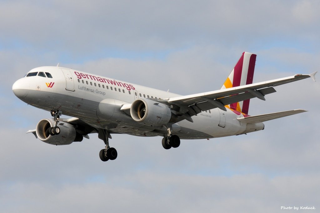 Germanwings A319-132(D-AKNP)@LHR_2(1)_20140820.jpg