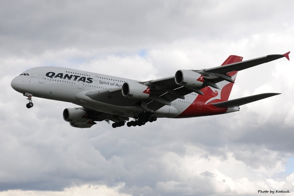 Qantas A380-842(VH-OQD)@LHR_1(1)_20140820.jpg