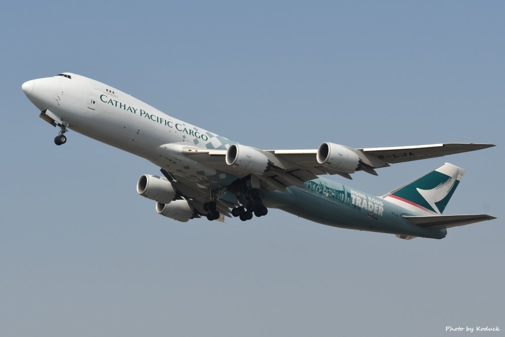 Cathay Pacific B747-867F(B-LJA)@RCTP_1_20170216.jpg